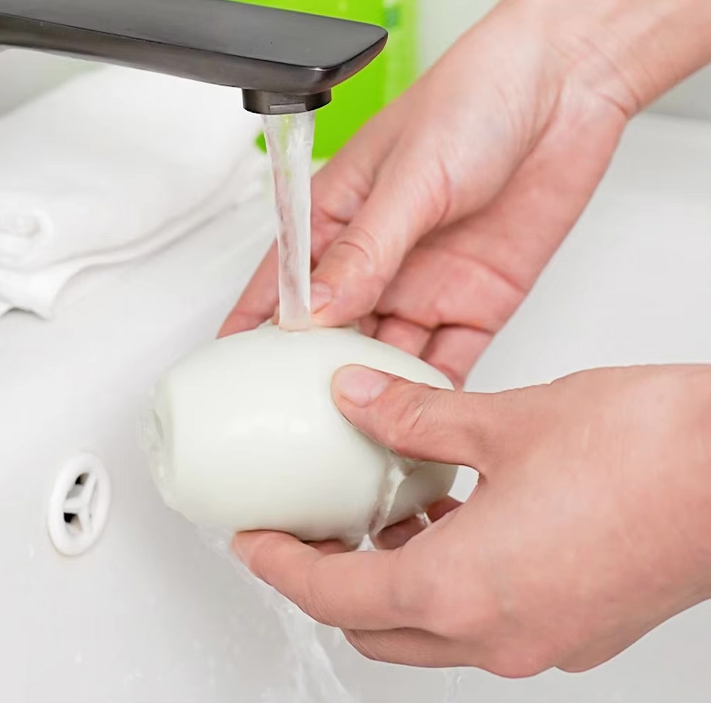 Washable adhesive roller: easily remove hair and lint