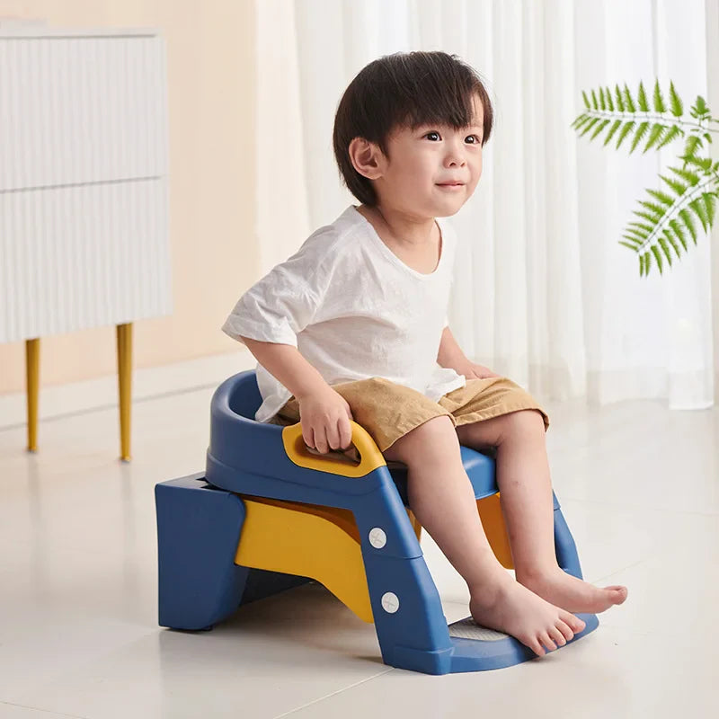 Klappstuhl für Kinder für eine einfache Toilette